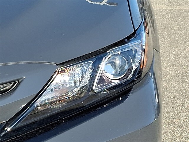 Thumbnail: 2024 Toyota Camry - 9