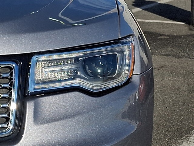 Thumbnail: 2020 Jeep Grand Cherokee - 9