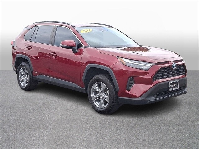 Thumbnail: 2022 Toyota RAV4 - 3