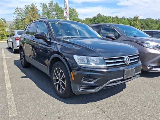 Thumbnail: 2021 Volkswagen Tiguan - 3