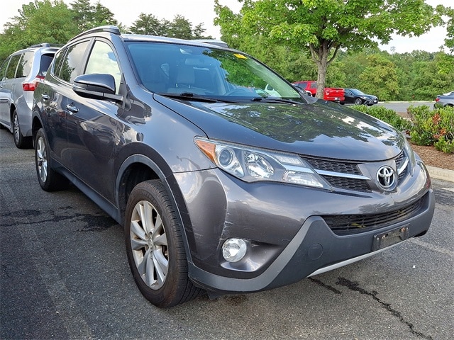 Thumbnail: 2013 Toyota RAV4 - 3