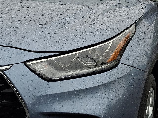 Thumbnail: 2023 Toyota Highlander - 9