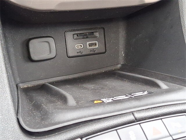 Thumbnail: 2023 GMC Acadia - 27