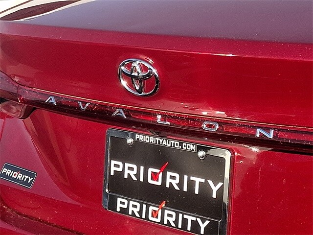 Thumbnail: 2019 Toyota Avalon - 9