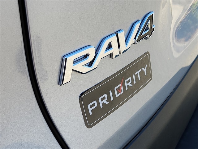 Thumbnail: 2025 Toyota RAV4 - 18