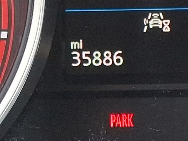 Thumbnail: 2021 Volkswagen Tiguan - 16