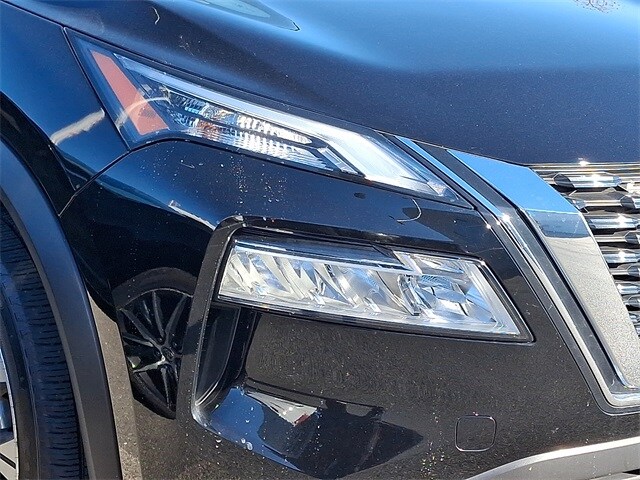 Thumbnail: 2023 Nissan Rogue - 4