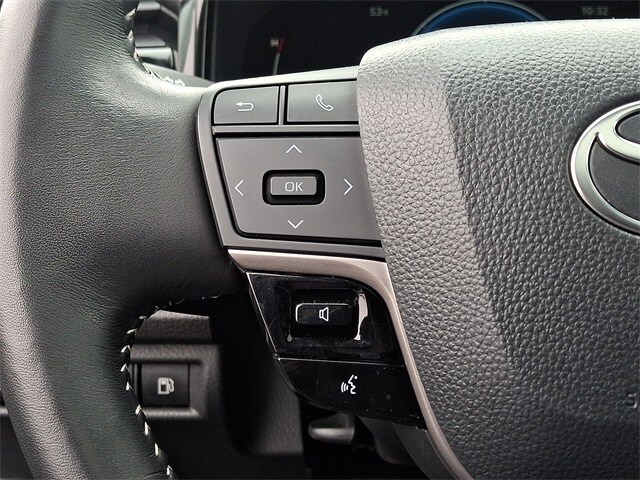 Thumbnail: 2025 Toyota Camry - 21