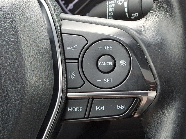 Thumbnail: 2020 Toyota Camry - 22