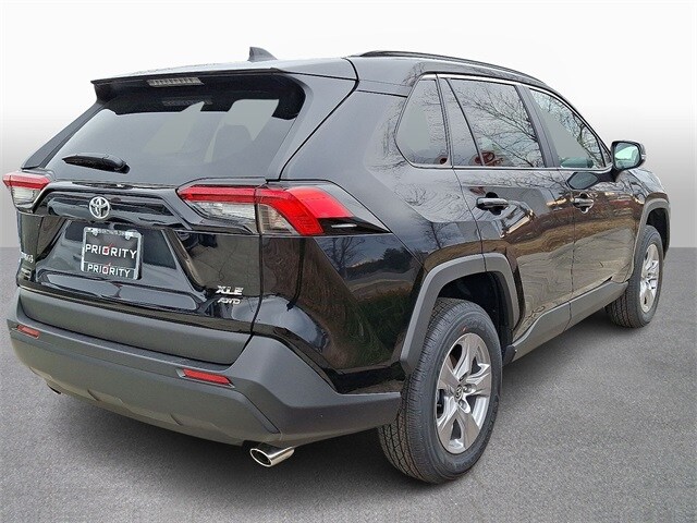 Thumbnail: 2025 Toyota RAV4 - 4