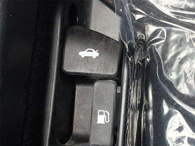 Thumbnail: 2025 Toyota Corolla - 24