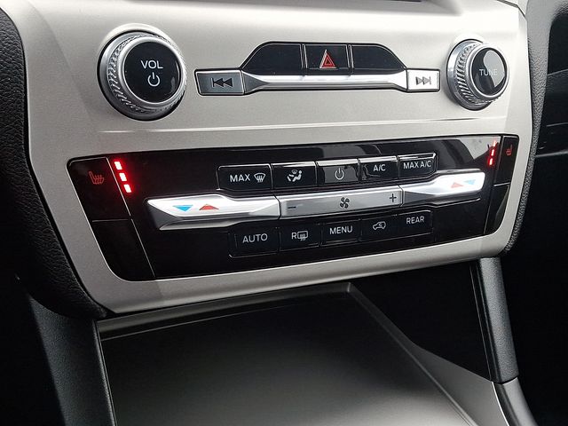 Thumbnail: 2022 Ford Explorer - 11