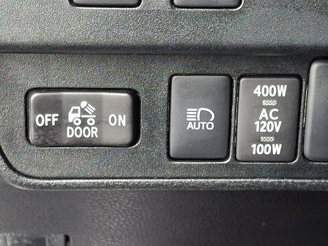 Thumbnail: 2023 Toyota Tacoma - 27