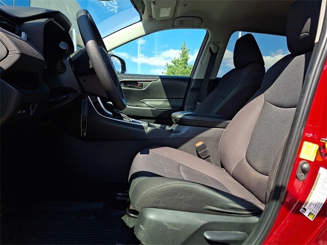 Thumbnail: 2023 Toyota RAV4 - 13