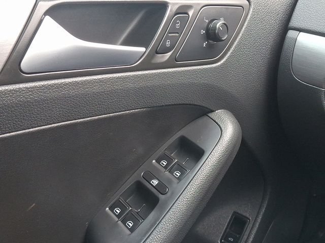 Thumbnail: 2016 Volkswagen Jetta - 22