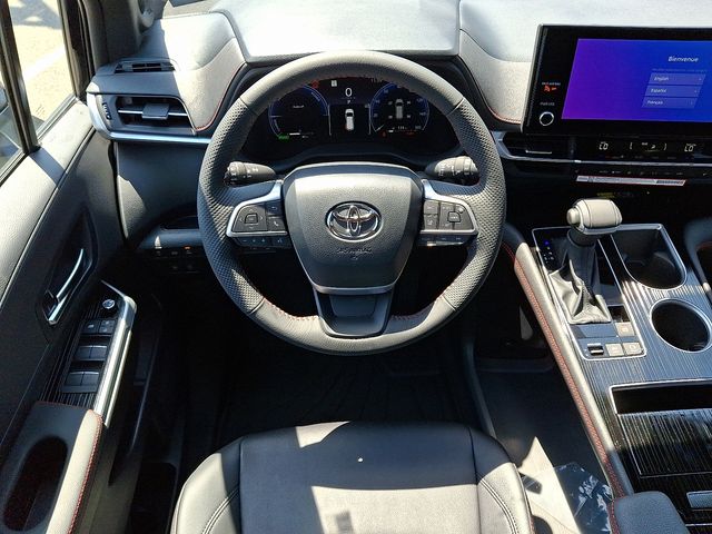 Thumbnail: 2026 Toyota Sienna - 11