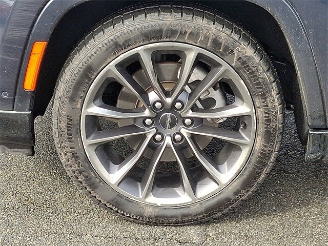 Thumbnail: 2024 Jeep Grand Wagoneer L - 8