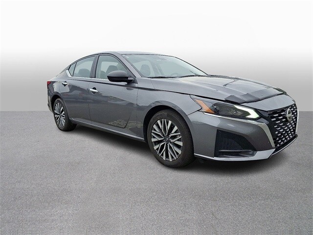 Thumbnail: 2024 Nissan Altima - 3