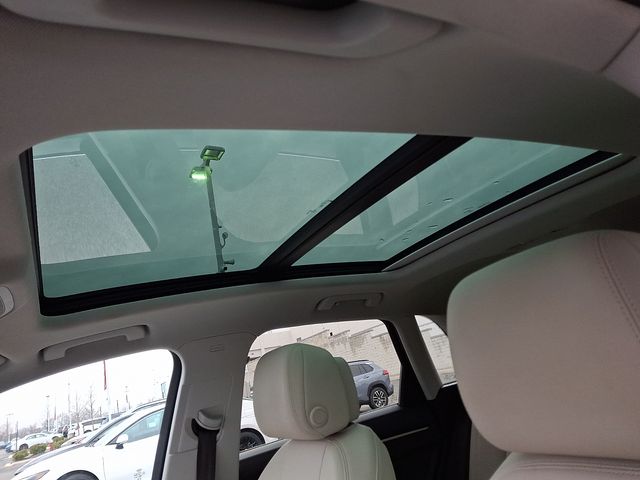 Thumbnail: 2024 Audi Q3 - 14