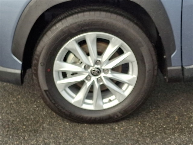 Thumbnail: 2025 Toyota Corolla Cross - 8