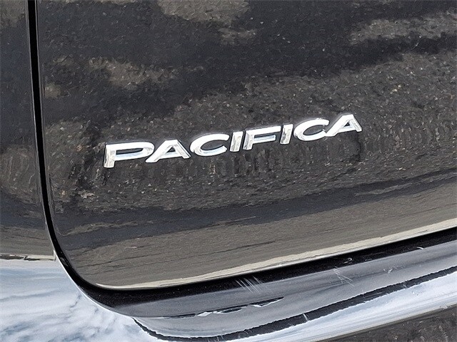 Thumbnail: 2024 Chrysler Pacifica - 33