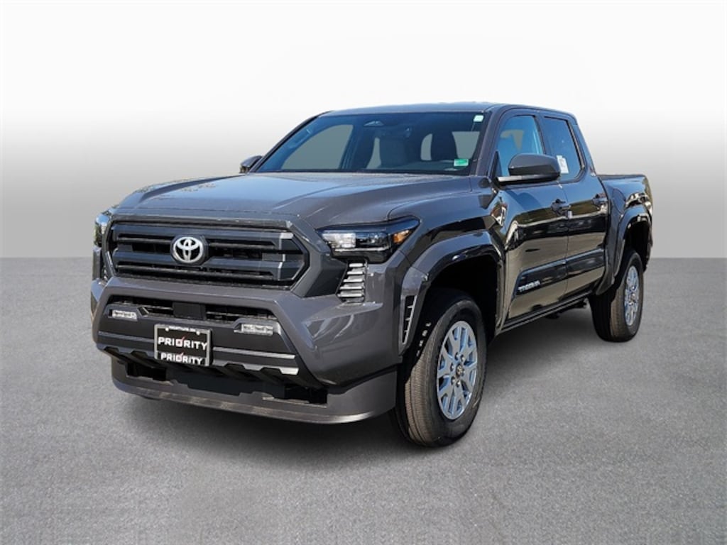 New 2025 Toyota Tacoma SR5 Truck