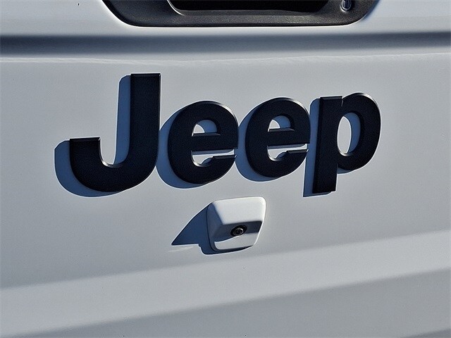 Thumbnail: 2023 Jeep Gladiator - 30