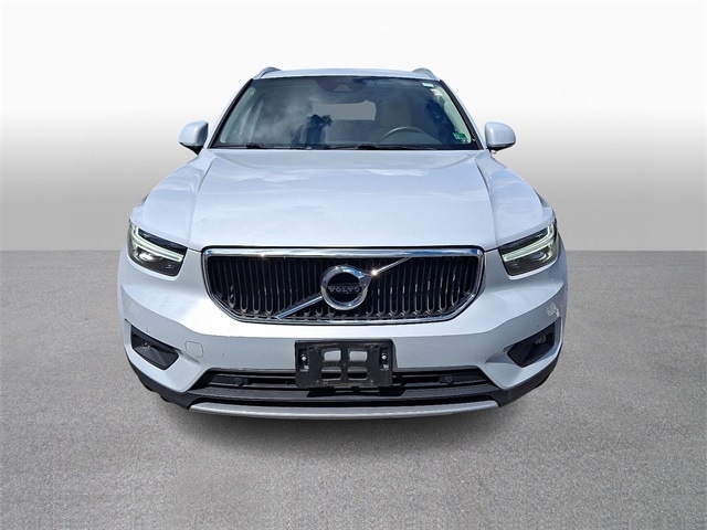 Thumbnail: 2021 Volvo XC40 - 2