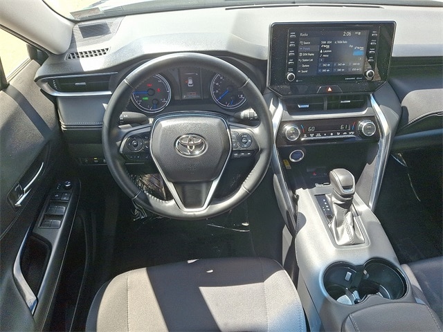 Thumbnail: 2021 Toyota Venza - 10