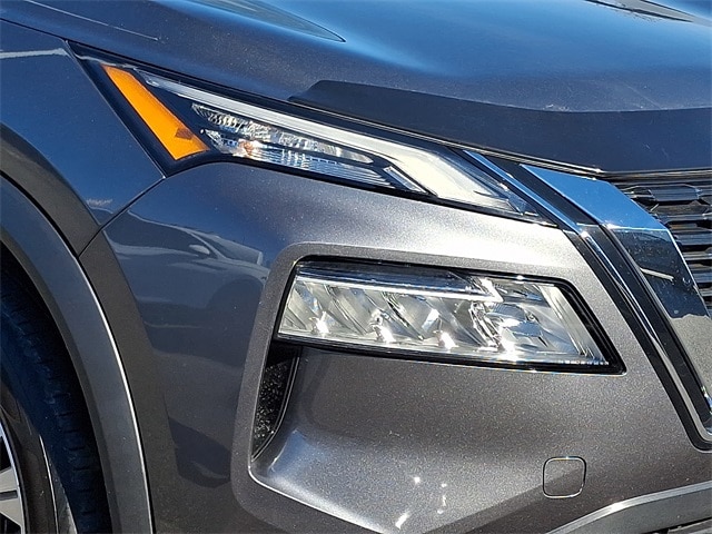 Thumbnail: 2023 Nissan Rogue - 4