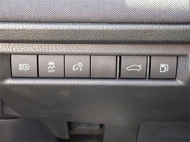 Thumbnail: 2025 Toyota Camry - 22