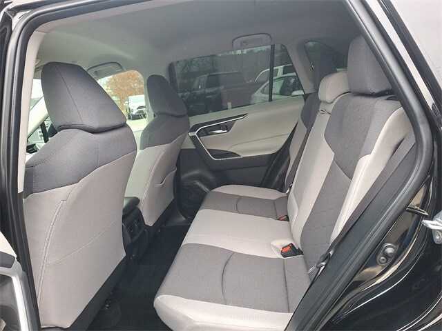 Thumbnail: 2025 Toyota RAV4 - 10