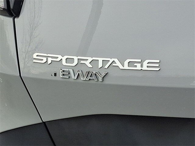 Thumbnail: 2023 Kia Sportage - 31