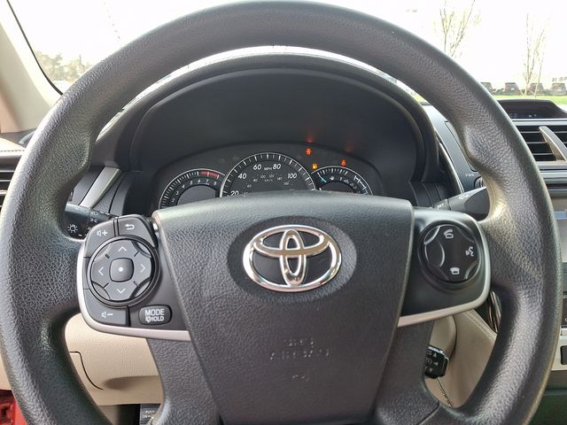 Thumbnail: 2014 Toyota Camry - 18