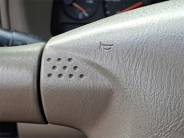 Thumbnail: 2005 Nissan Sentra - 19