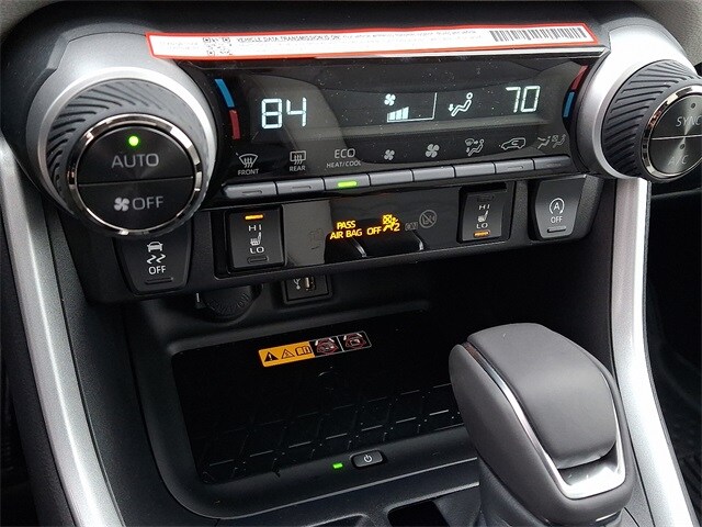 Thumbnail: 2025 Toyota RAV4 - 14