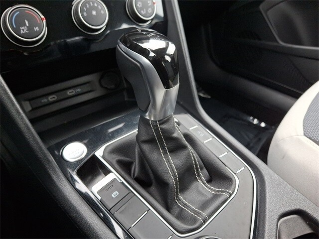 Thumbnail: 2025 Volkswagen Taos - 15