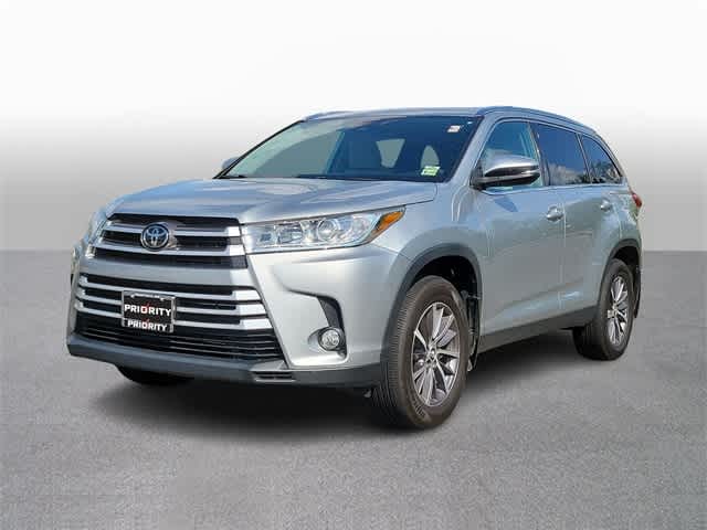 2019 Toyota Highlander XLE -
                Springfield, VA