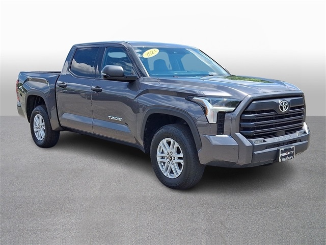 Thumbnail: 2023 Toyota Tundra - 3