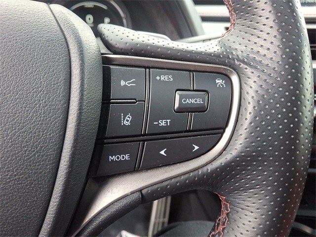 Thumbnail: 2021 Lexus UX - 22