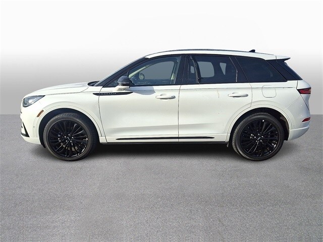 Thumbnail: 2023 Lincoln Corsair - 7