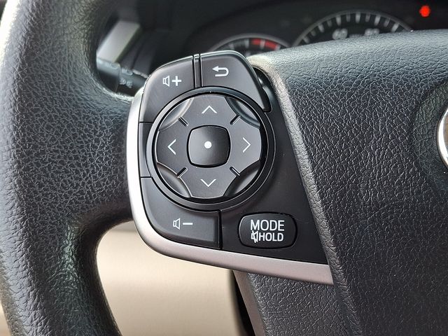 Thumbnail: 2014 Toyota Camry - 20