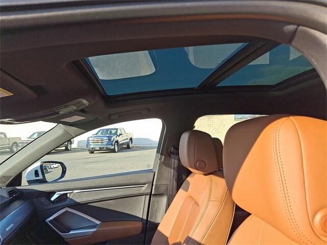 Thumbnail: 2025 Audi Q3 - 14