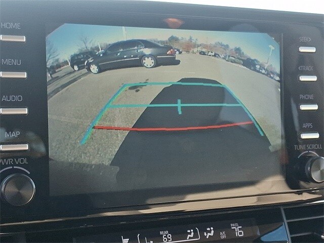 Thumbnail: 2021 Toyota Sienna - 18