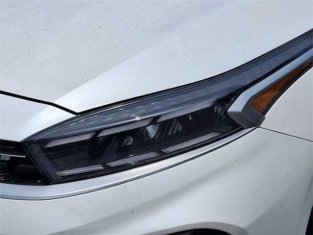 Thumbnail: 2023 Kia Forte - 10