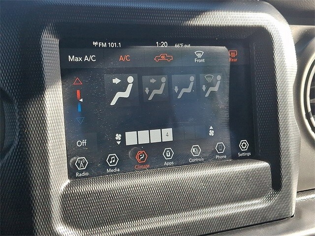 Thumbnail: 2023 Jeep Gladiator - 15