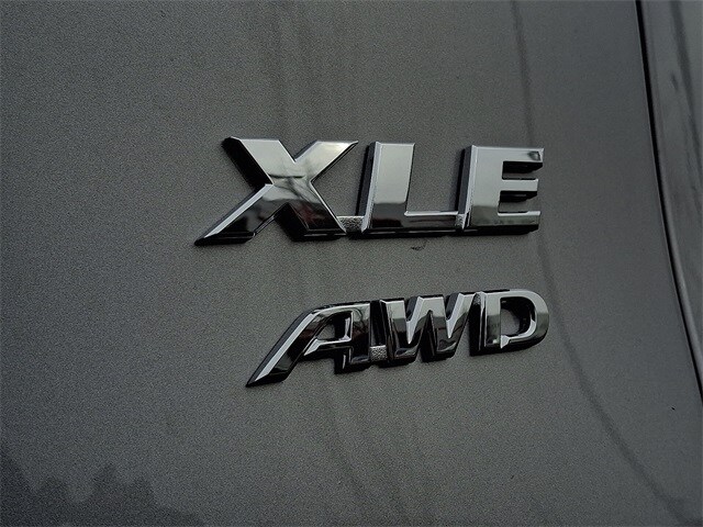 Thumbnail: 2025 Toyota RAV4 - 22