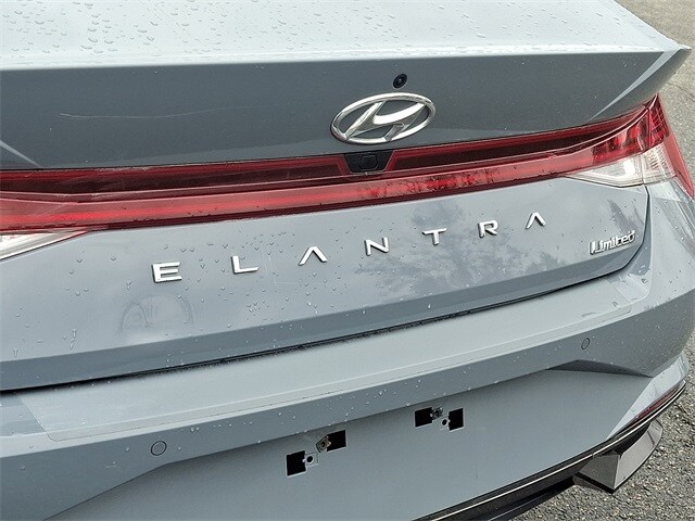 Thumbnail: 2023 Hyundai Elantra - 31