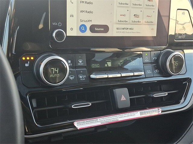 Thumbnail: 2024 Toyota Highlander - 16