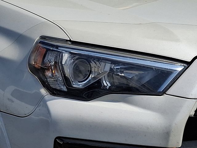 Thumbnail: 2019 Toyota 4Runner - 7